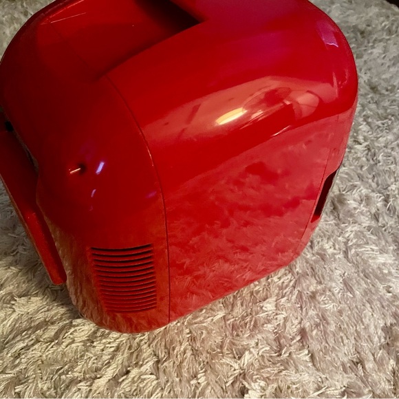 Coca Cola Mini Fridge - Picture 7 of 10